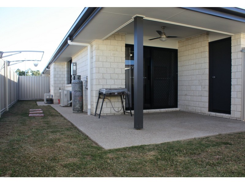 Unit 1/3 Duroux Street, Emerald QLD 4720