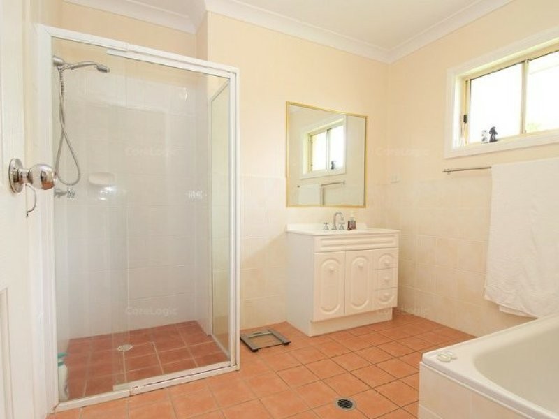 3 Clark Drive, Emerald QLD 4720
