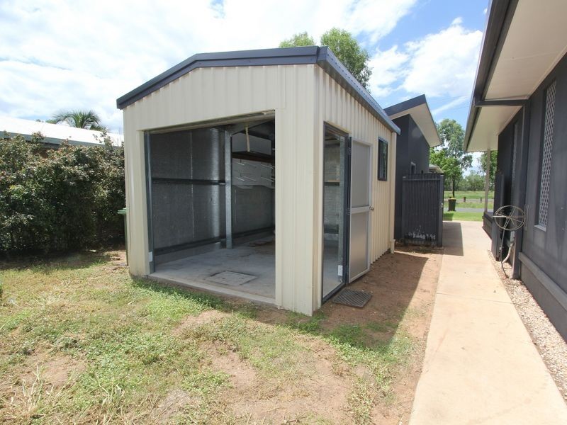 52 Braeside Road, Emerald QLD 4720