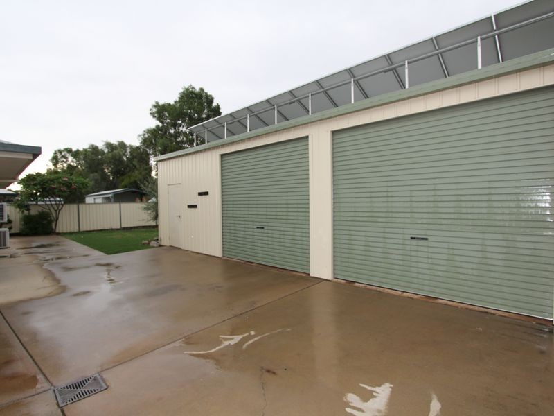 24 Dodd Drive, Emerald QLD 4720