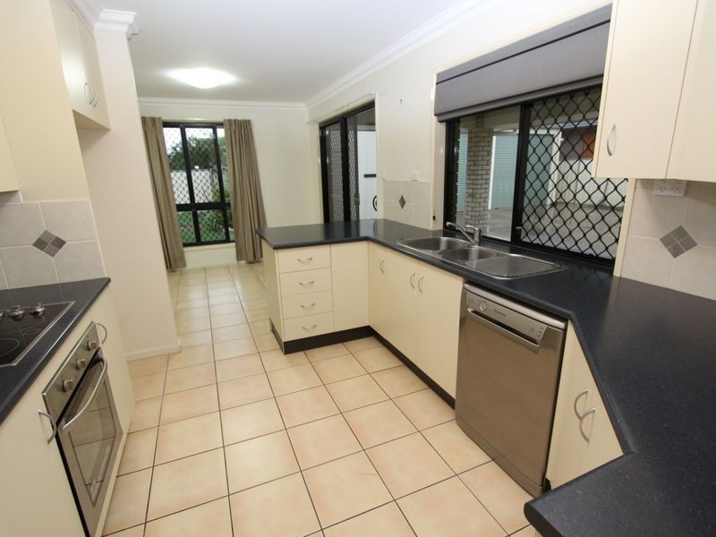 24 Dodd Drive, Emerald QLD 4720