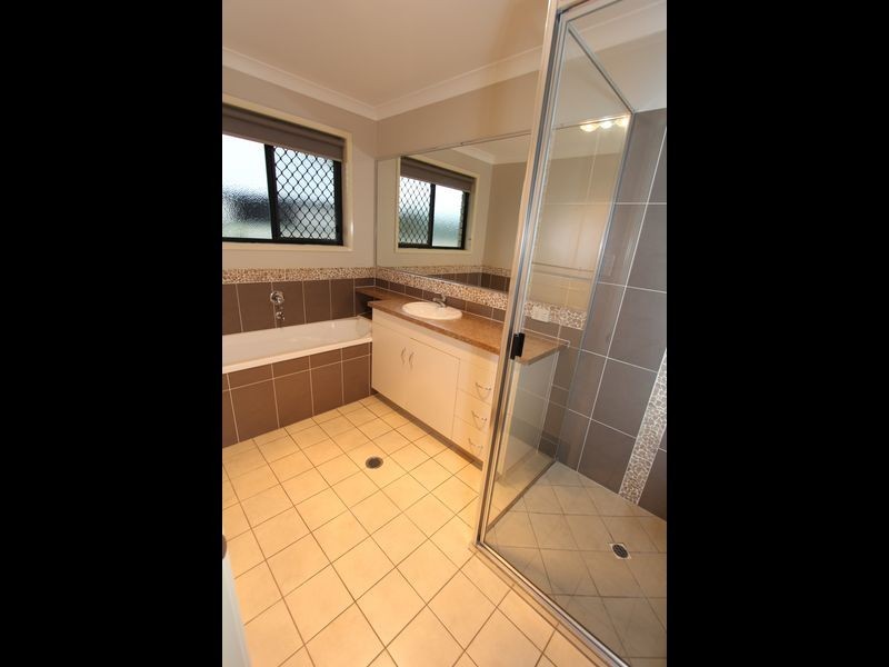 24 Dodd Drive, Emerald QLD 4720