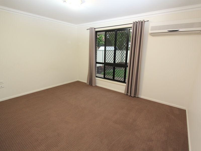 24 Dodd Drive, Emerald QLD 4720