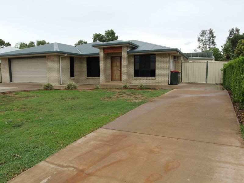 24 Dodd Drive, Emerald QLD 4720