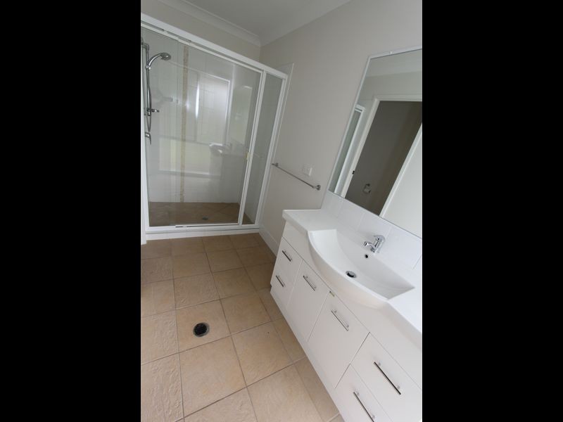11 Scotts Peak Drive, Capella QLD 4723
