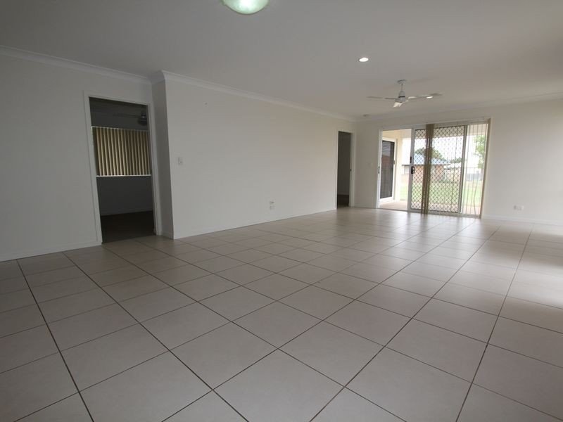 11 Scotts Peak Drive, Capella QLD 4723