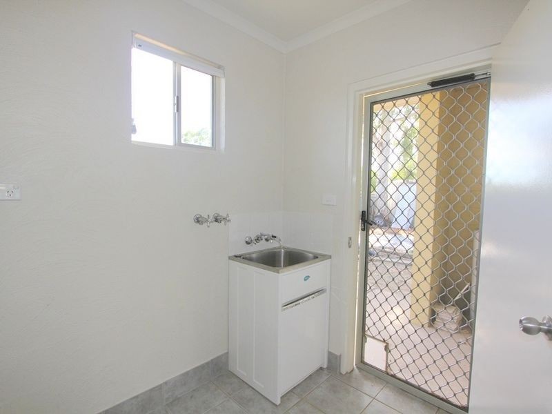 3/9 Baker Street, Emerald QLD 4720