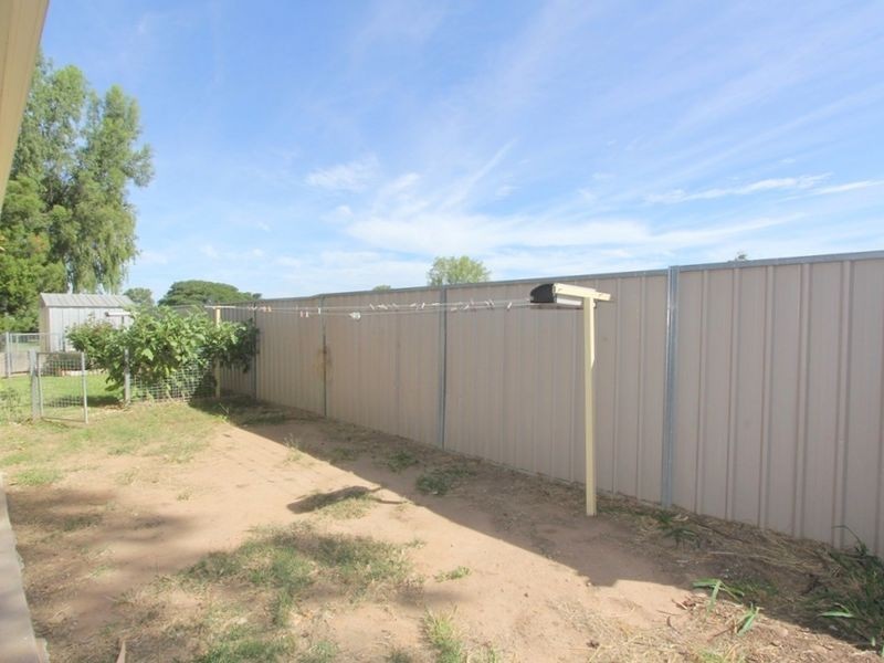 3/9 Baker Street, Emerald QLD 4720