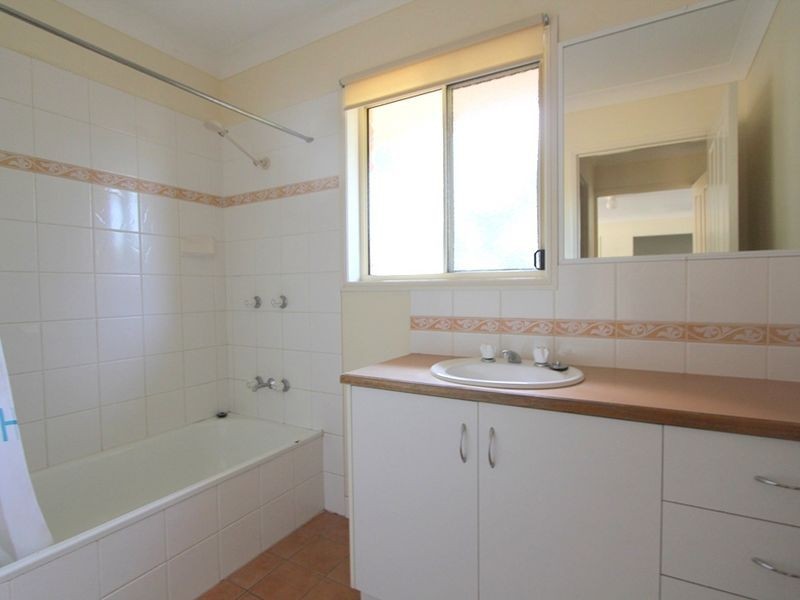 Unit 2/222 Borilla Street, Emerald QLD 4720