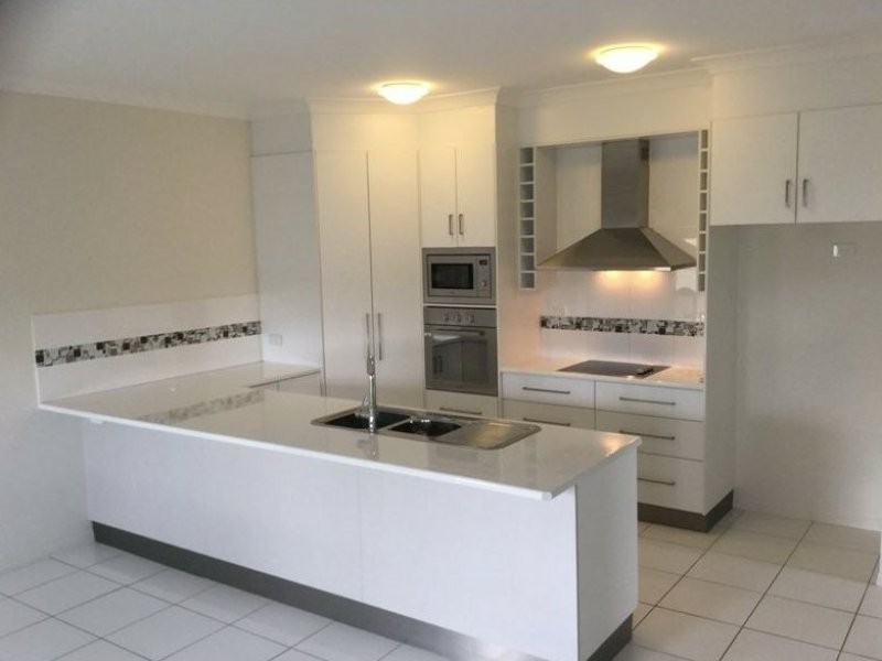 6 Yering Street, Emerald QLD 4720