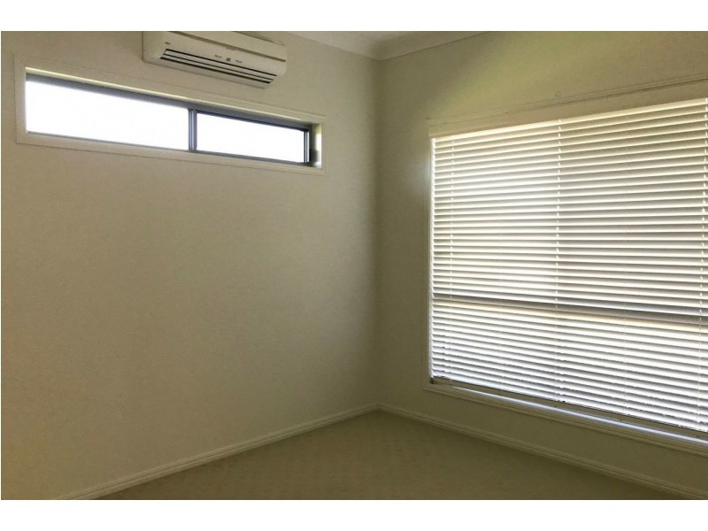 6 Yering Street, Emerald QLD 4720