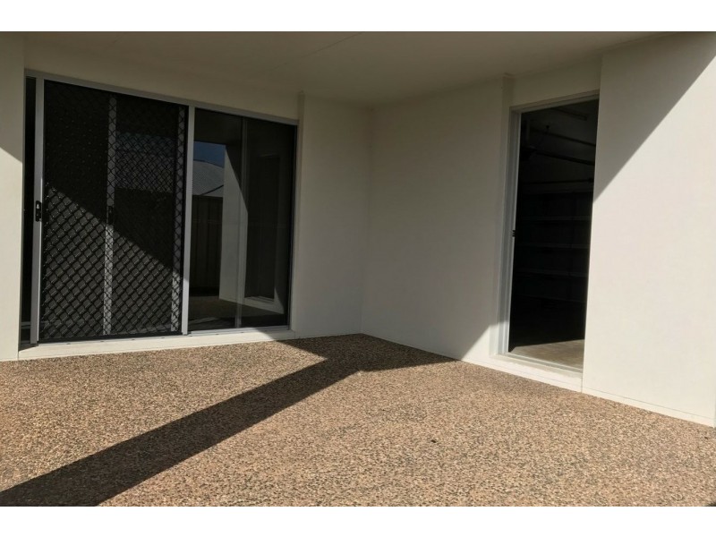 6 Yering Street, Emerald QLD 4720