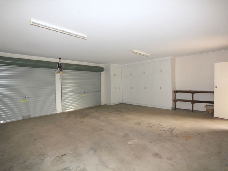 68 Staal Cr, Emerald QLD 4720