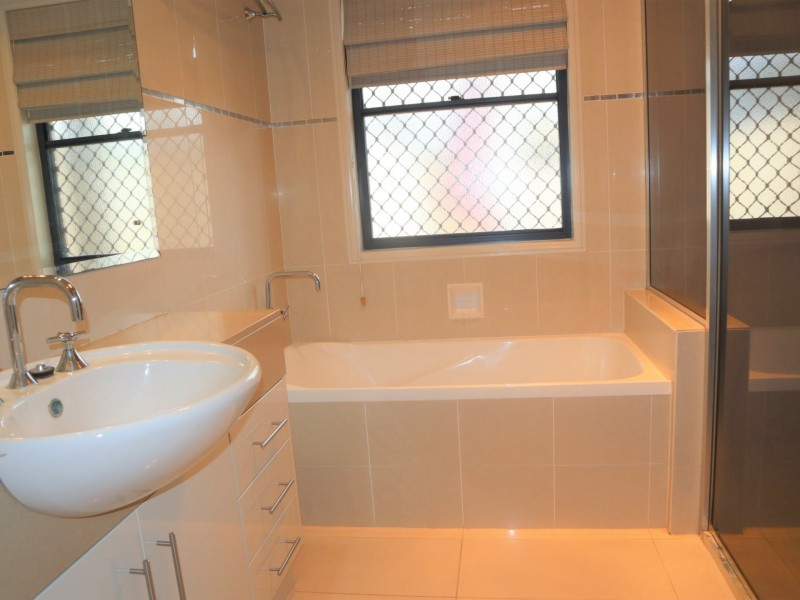 15 Joel Ernest Drive, Emerald QLD 4720