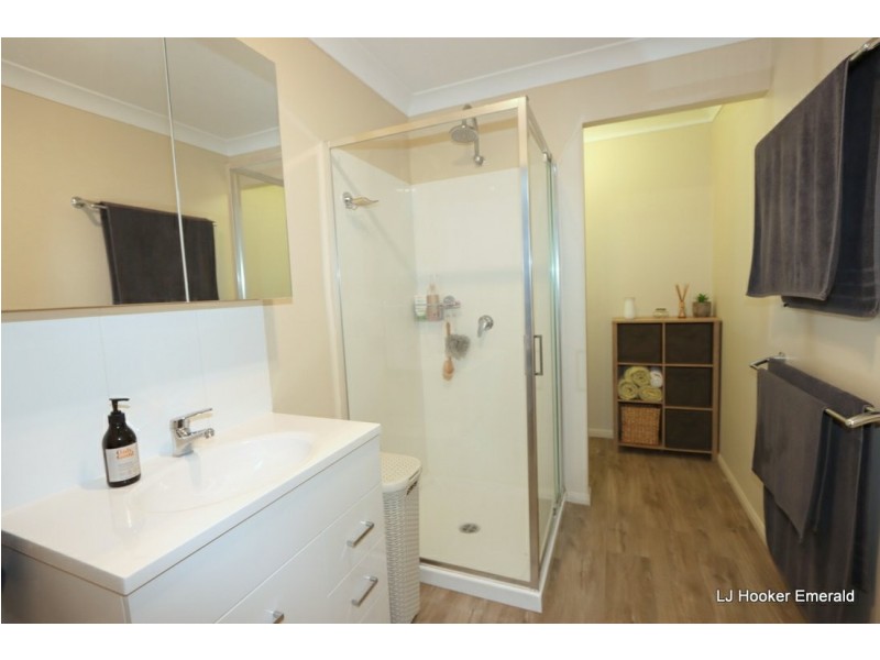 27 Edgewood Drive, Emerald QLD 4720