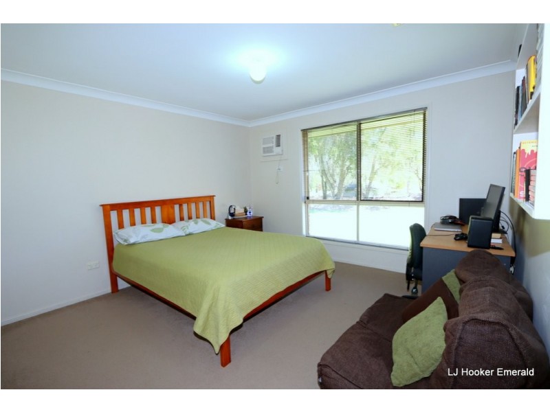 27 Edgewood Drive, Emerald QLD 4720