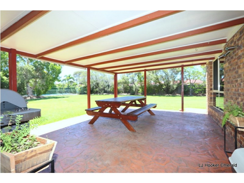 27 Edgewood Drive, Emerald QLD 4720