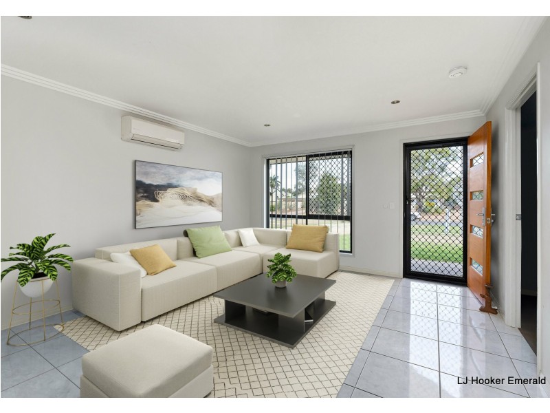77 Loch Street, Emerald QLD 4720