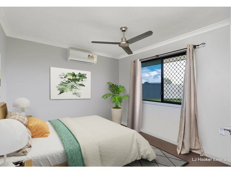 77 Loch Street, Emerald QLD 4720