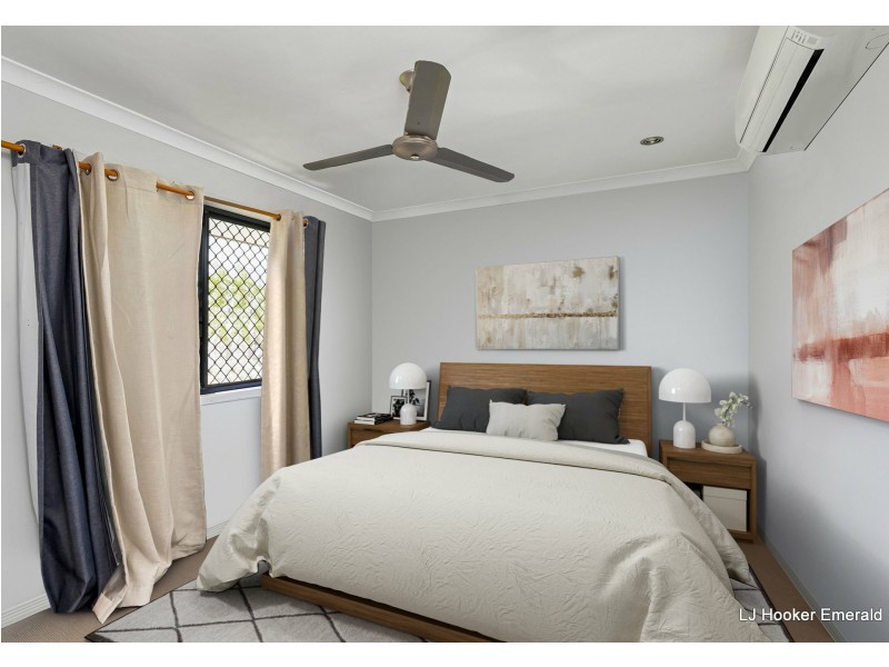77 Loch Street, Emerald QLD 4720