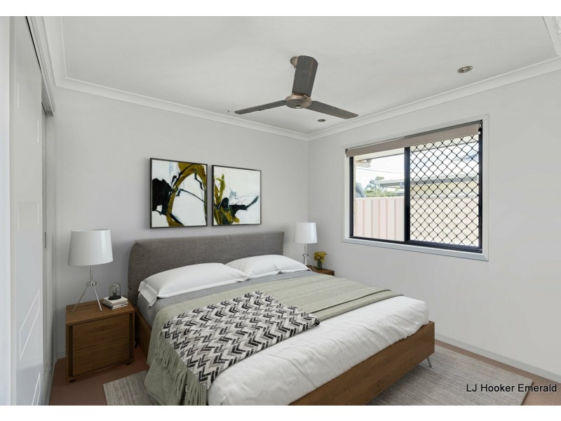 77 Loch Street, Emerald QLD 4720
