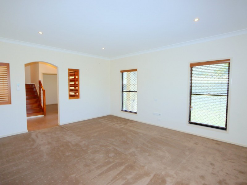 39 Kidd Street, Emerald QLD 4720