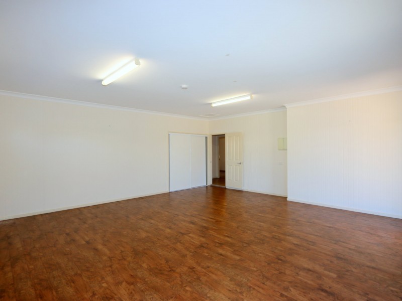 39 Kidd Street, Emerald QLD 4720