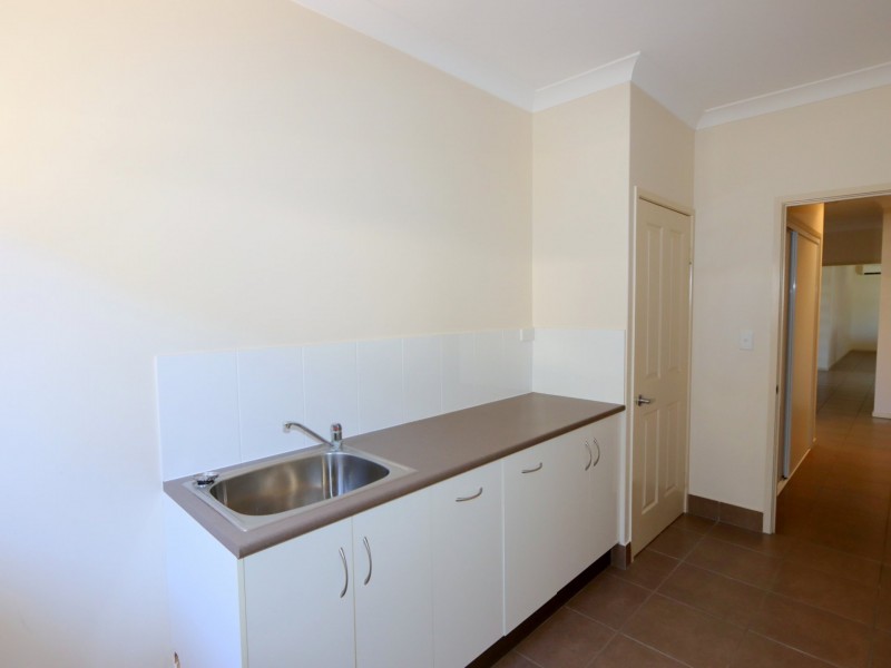 39 Kidd Street, Emerald QLD 4720