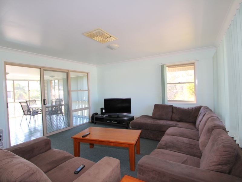 22 Jacqueline Drive, Emerald QLD 4720