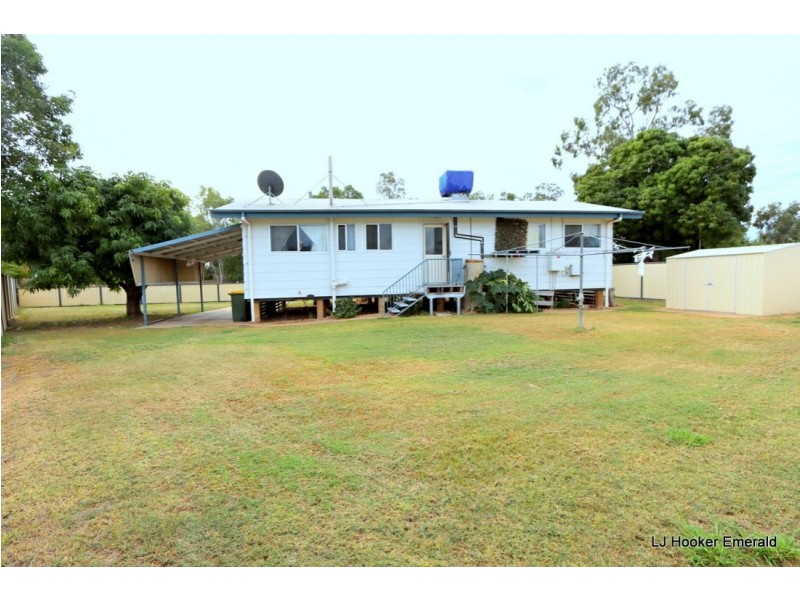 2 Loch Street, Emerald QLD 4720