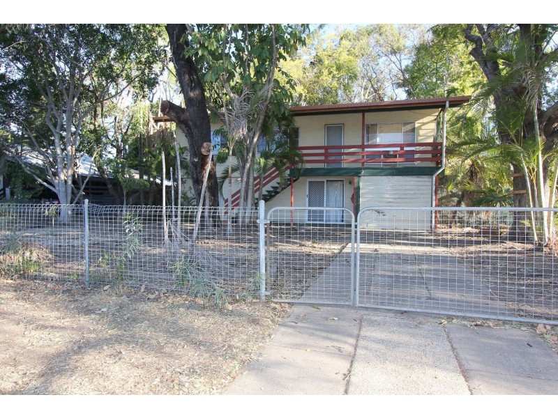 12 Mellish Crescent, Emerald QLD 4720