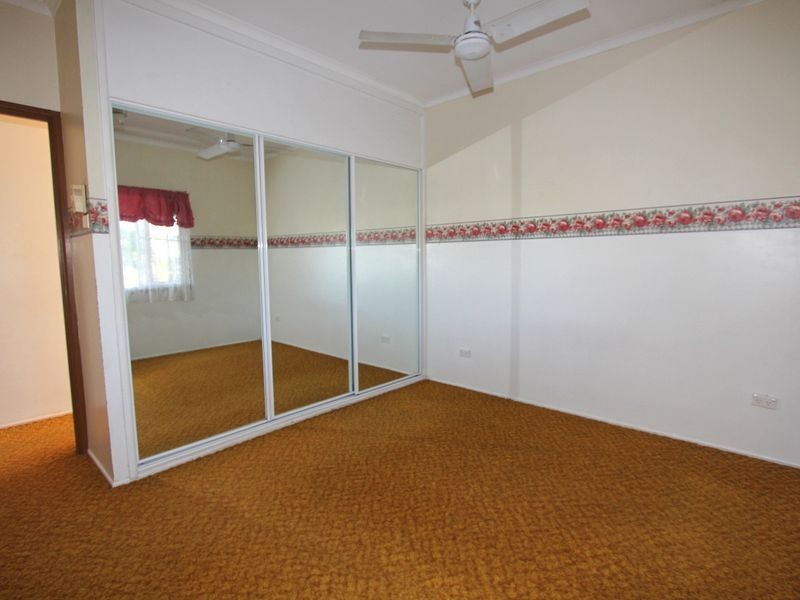 12 Mellish Crescent, Emerald QLD 4720