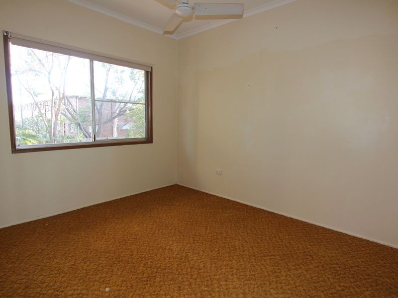 12 Mellish Crescent, Emerald QLD 4720