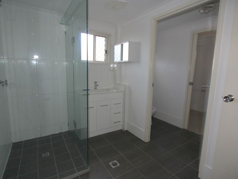 12 Mellish Crescent, Emerald QLD 4720