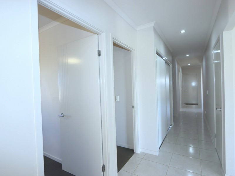 19 Thornton Street, Emerald QLD 4720