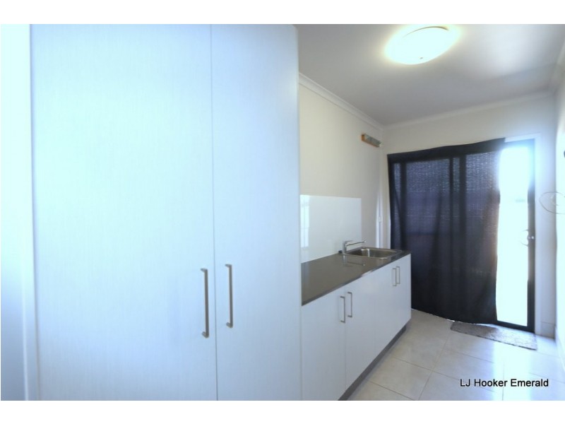 19 Thornton Street, Emerald QLD 4720