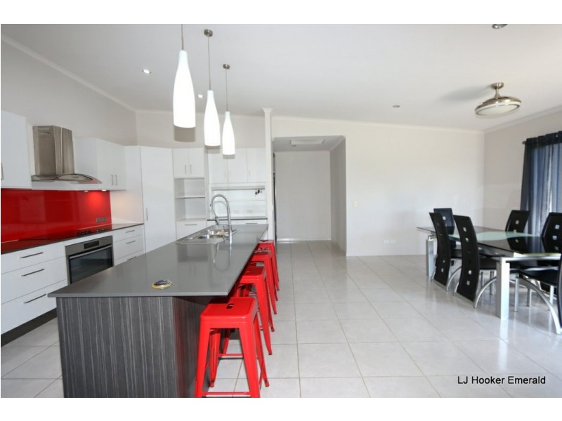 19 Thornton Street, Emerald QLD 4720