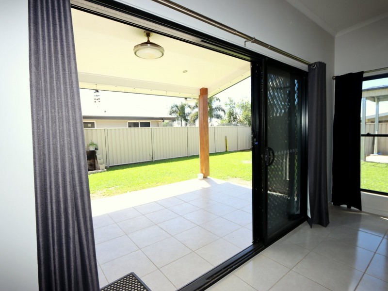 19 Thornton Street, Emerald QLD 4720