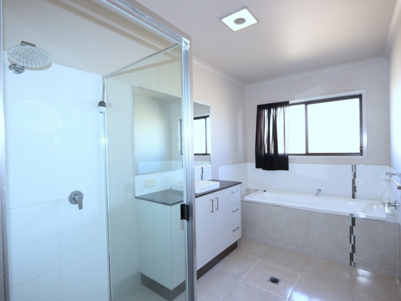 19 Thornton Street, Emerald QLD 4720