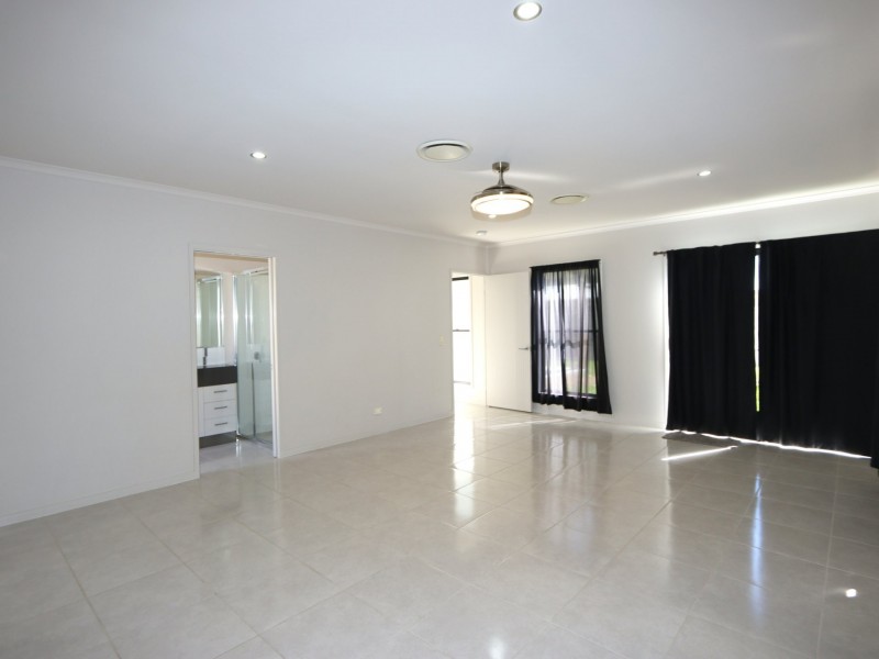 19 Thornton Street, Emerald QLD 4720
