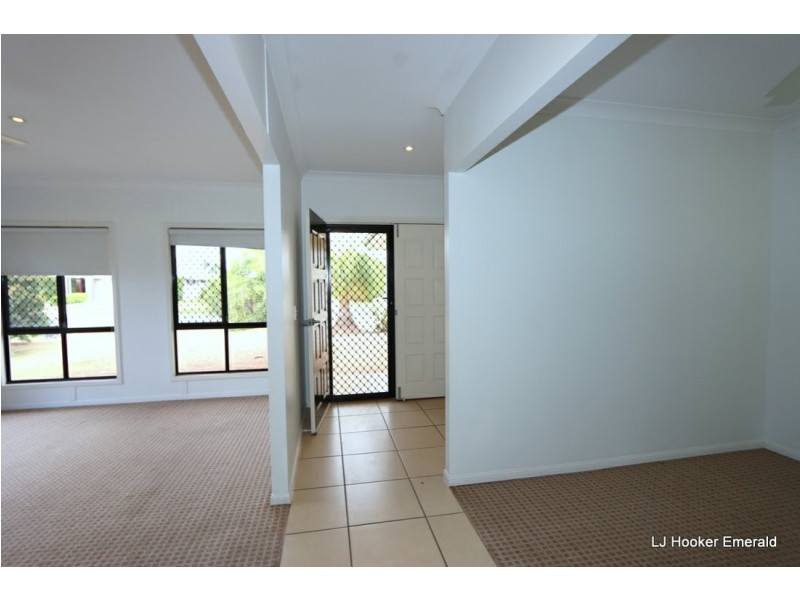 17 Glovar Street, Emerald QLD 4720