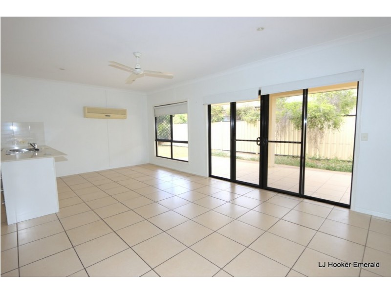 17 Glovar Street, Emerald QLD 4720