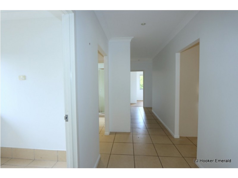 17 Glovar Street, Emerald QLD 4720