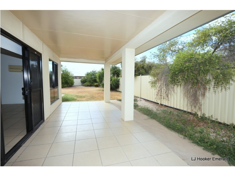 17 Glovar Street, Emerald QLD 4720