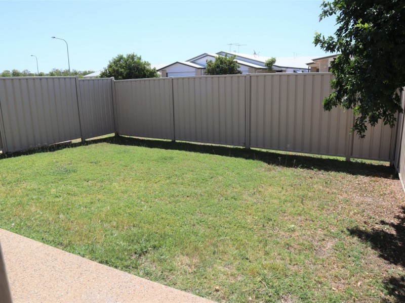 1/4 Parkway Street, Emerald QLD 4720