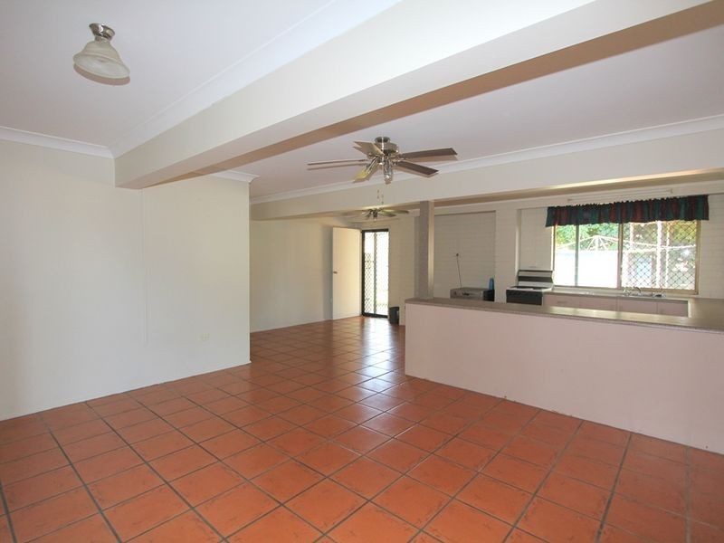 4 Buchholz Place, Emerald QLD 4720