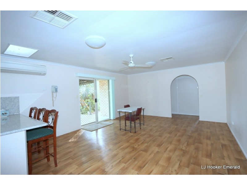 10 Batavia Court, Emerald QLD 4720