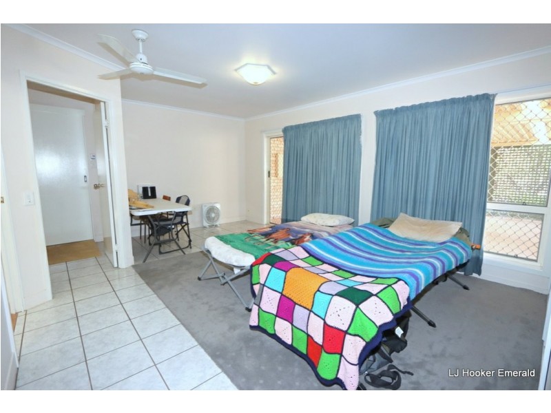 10 Batavia Court, Emerald QLD 4720