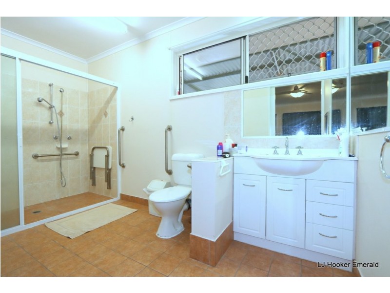 10 Batavia Court, Emerald QLD 4720