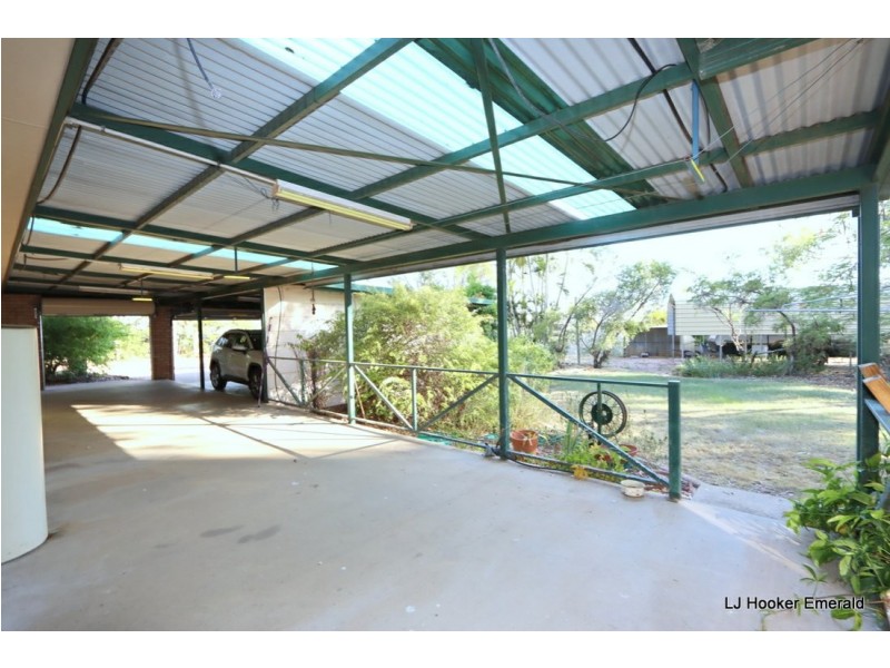 10 Batavia Court, Emerald QLD 4720